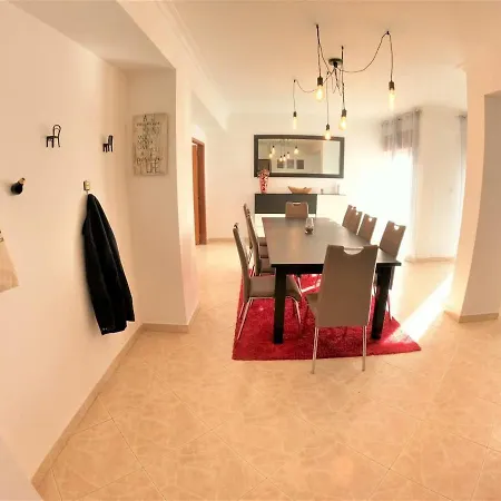 Sintra T3 Duplex W Magnificent Views And Balcony In Tapada Merces