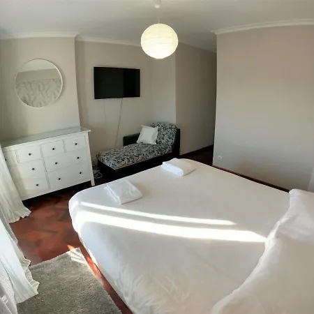 Sintra T3 Duplex W Magnificent Views And Balcony In Tapada Merces * Algueirão